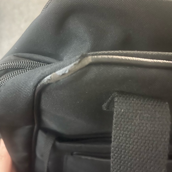 Beis expandable backpack - Picture 3 of 4